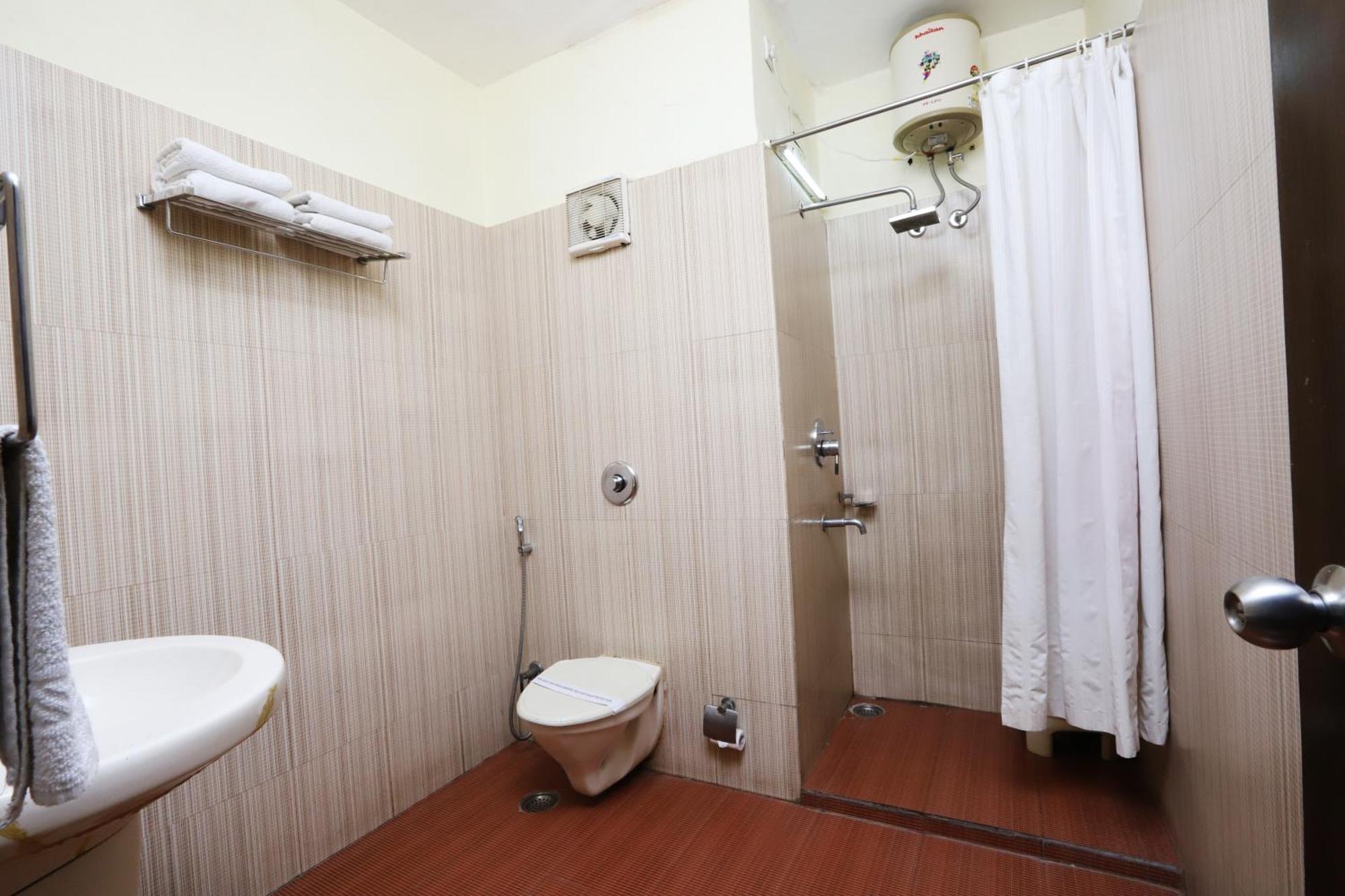 Hotel Radhika Regency Rourkela Exterior foto