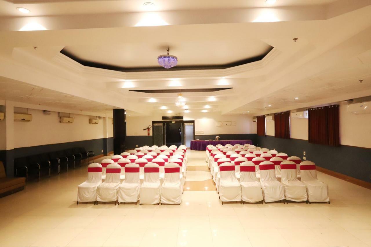 Hotel Radhika Regency Rourkela Exterior foto